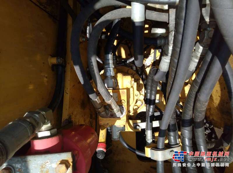 贵州出售转让二手6500小时2013年小松PC110挖掘机