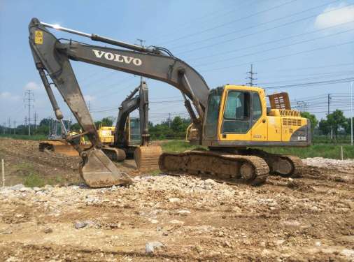 安徽出售转让二手11000小时2010年沃尔沃EC210B挖掘机