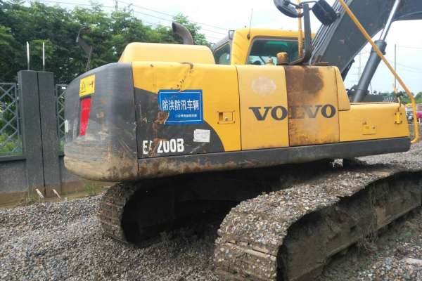 安徽出售转让二手6900小时2013年沃尔沃EC200B挖掘机