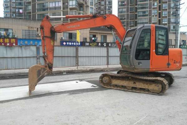 安徽出售转让二手9800小时2011年日立ZX70挖掘机