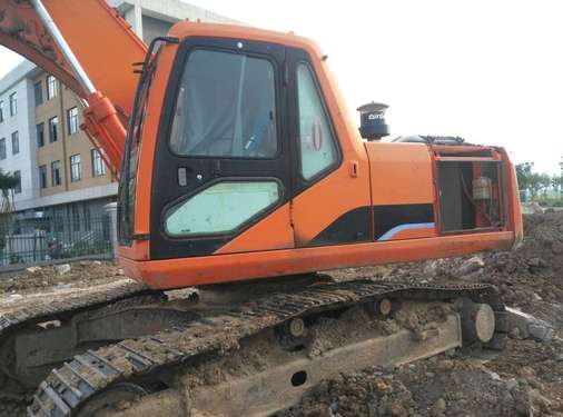 安徽出售转让二手9900小时2010年斗山DH220LC挖掘机