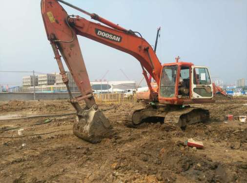 安徽出售转让二手9700小时2010年斗山DH215挖掘机