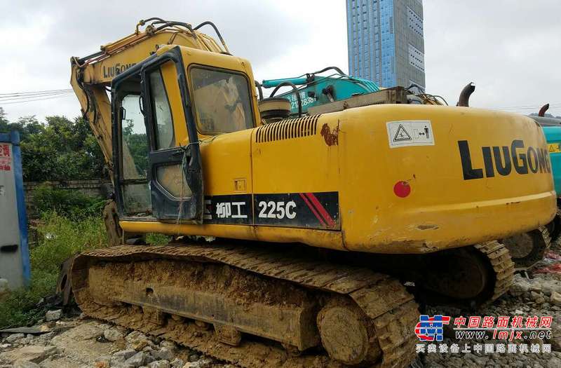 贵州出售转让二手12000小时2008年柳工CLG225C挖掘机