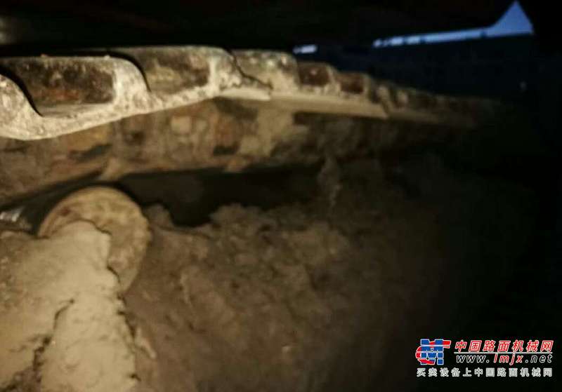 黑龙江出售转让二手10000小时2004年大宇DH220LC挖掘机