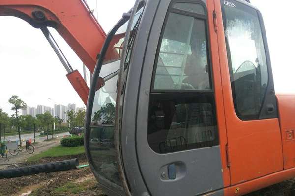 安徽出售转让二手10850小时2011年日立ZX70挖掘机