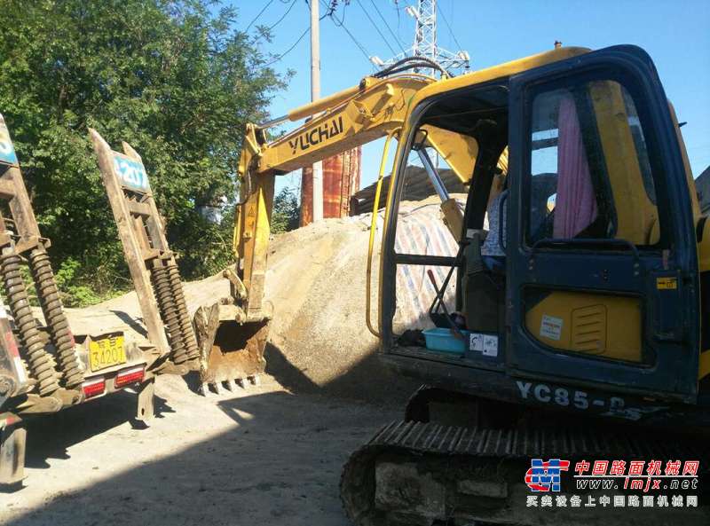安徽出售转让二手10700小时2010年玉柴YC85挖掘机