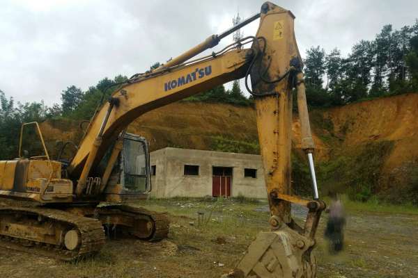 贵州出售转让二手4204小时2011年徐工XE215挖掘机