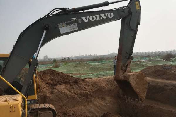 陕西出售转让二手5880小时2012年沃尔沃EC210B挖掘机