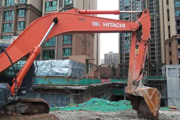 陕西出售转让二手4600小时2013年日立ZX240挖掘机