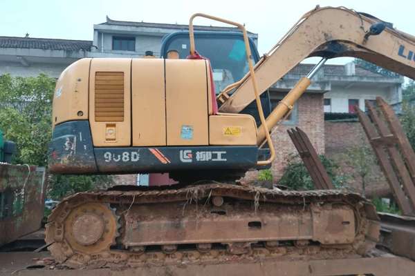 陕西出售转让二手4000小时2013年柳工CLG908D挖掘机