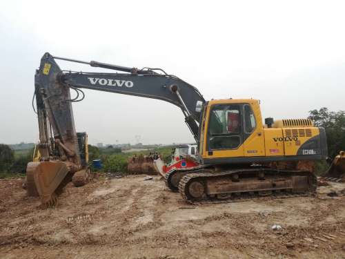 陕西出售转让二手5942小时2010年沃尔沃EC210B挖掘机