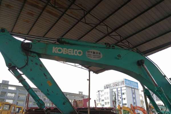 重庆出售转让二手8500小时2011年神钢SK260LC挖掘机