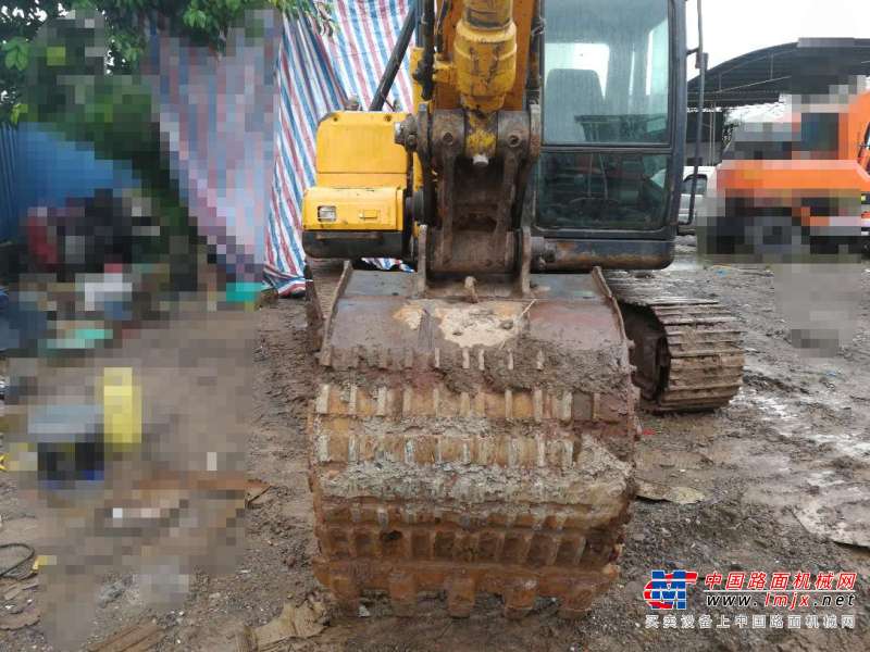 重庆出售转让二手5400小时2011年现代R110挖掘机