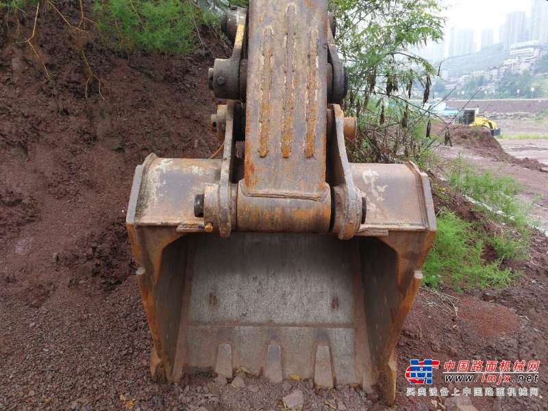 重庆出售转让二手5000小时2013年中联重科ZE230挖掘机