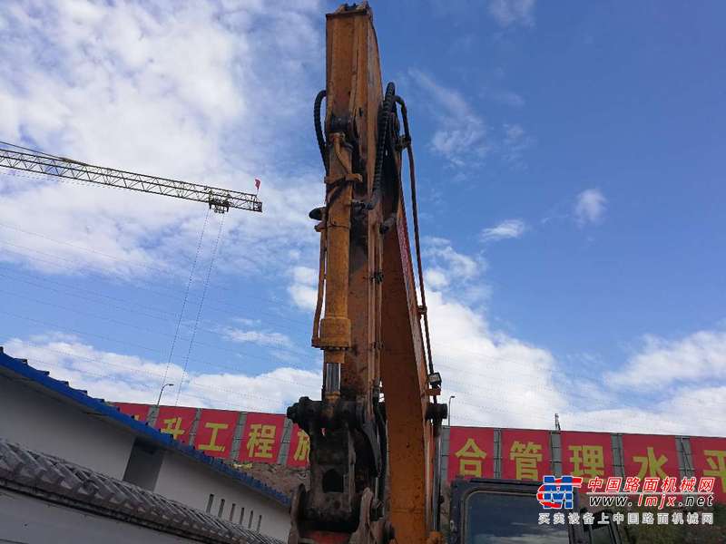 重庆出售转让二手4900小时2015年现代R110挖掘机