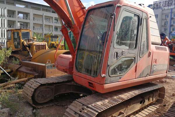 重庆出售转让二手7000小时2012年斗山DH150LC挖掘机