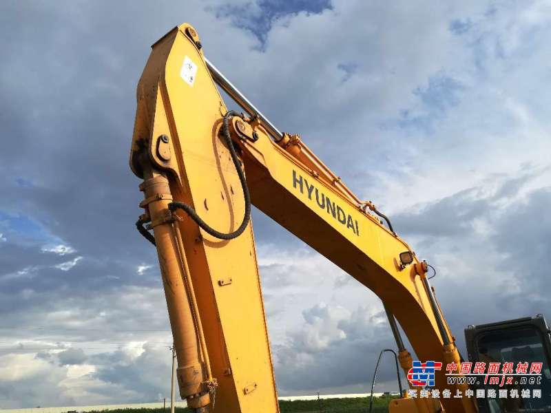 辽宁出售转让二手6000小时2011年现代R225LC挖掘机