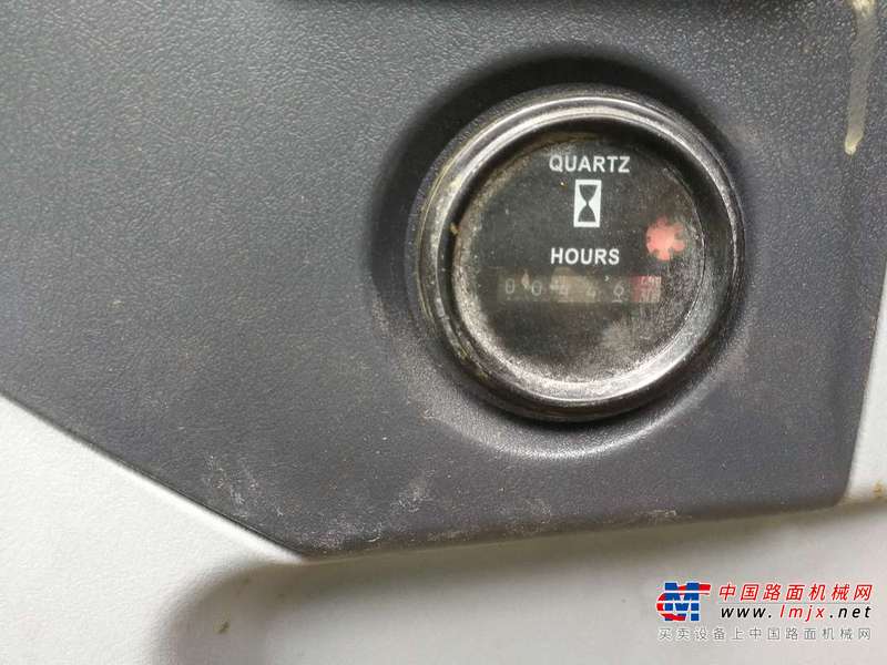 重庆出售转让二手8000小时2011年现代R225LC挖掘机
