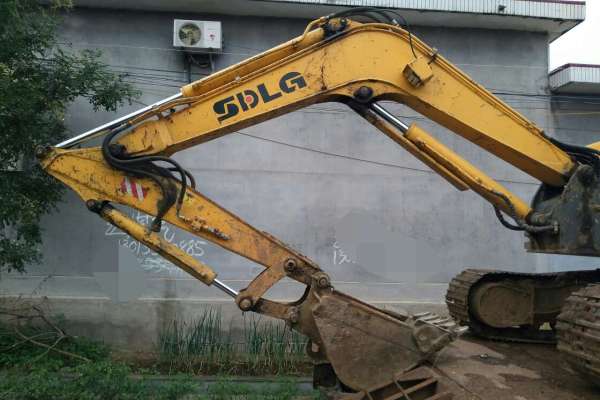 山东出售转让二手5000小时2011年临工LG660挖掘机