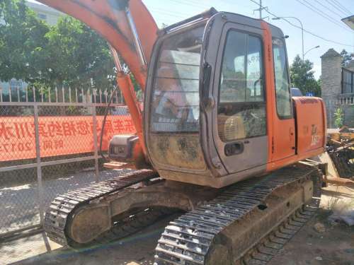 云南出售转让二手8000小时2010年日立ZX120挖掘机