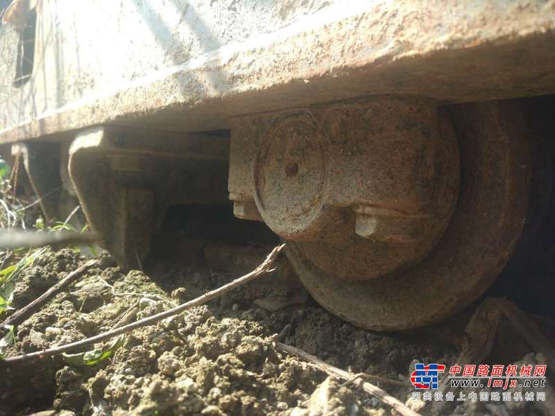 陕西出售转让二手2600小时2014年柳工CLG906D挖掘机