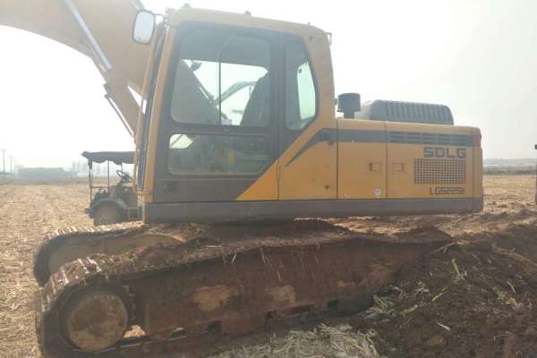 山东出售转让二手2500小时2015年临工LG6225E挖掘机