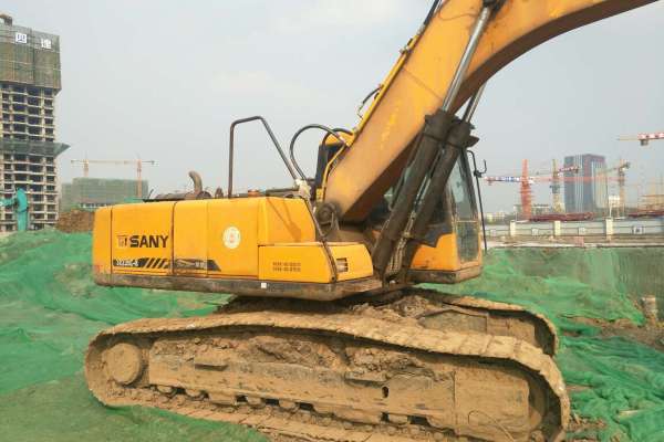 山东出售转让二手9000小时2010年三一重工SY235C挖掘机