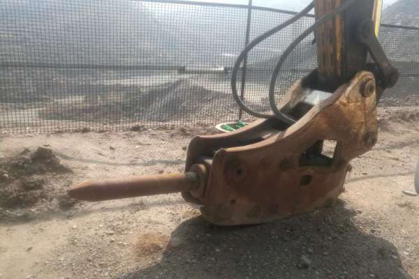 山西出售转让二手7000小时2010年沃得重工W2239挖掘机
