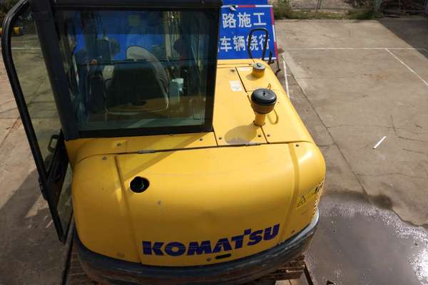 陕西出售转让二手6400小时2012年小松PC56挖掘机