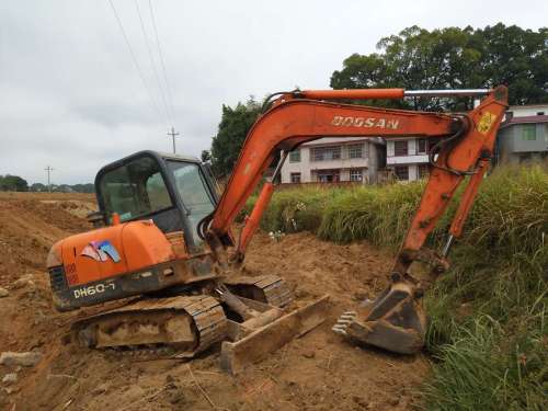 江西出售转让二手7000小时2011年斗山DH60挖掘机