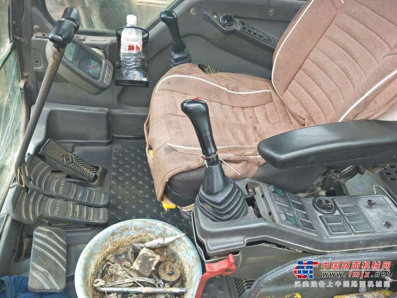 贵州出售转让二手8300小时2006年沃尔沃EC210B挖掘机