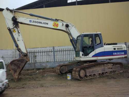 山东出售转让二手4500小时2011年中联重科ZE230E挖掘机