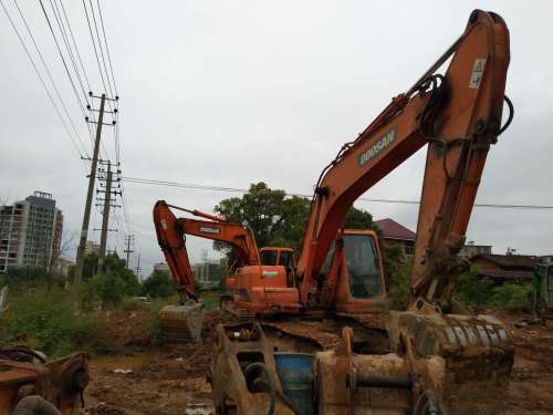 江西出售转让二手12000小时2011年斗山DH215挖掘机