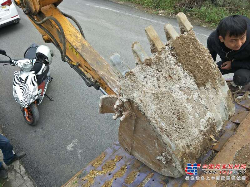 贵州出售转让二手6000小时2012年三一重工SY55C挖掘机