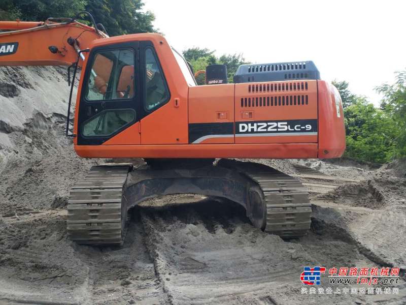 云南出售转让二手5236小时2013年斗山DH225LC挖掘机
