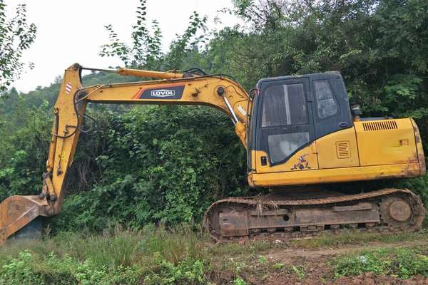 四川出售转让二手7600小时2012年福田雷沃FR150挖掘机