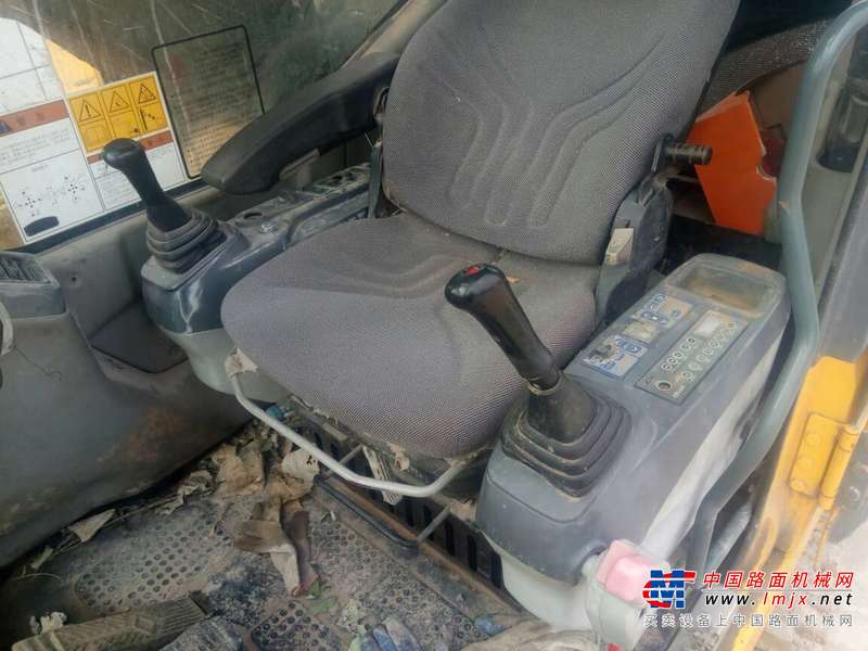 山东出售转让二手6000小时2013年海斗HW240挖掘机