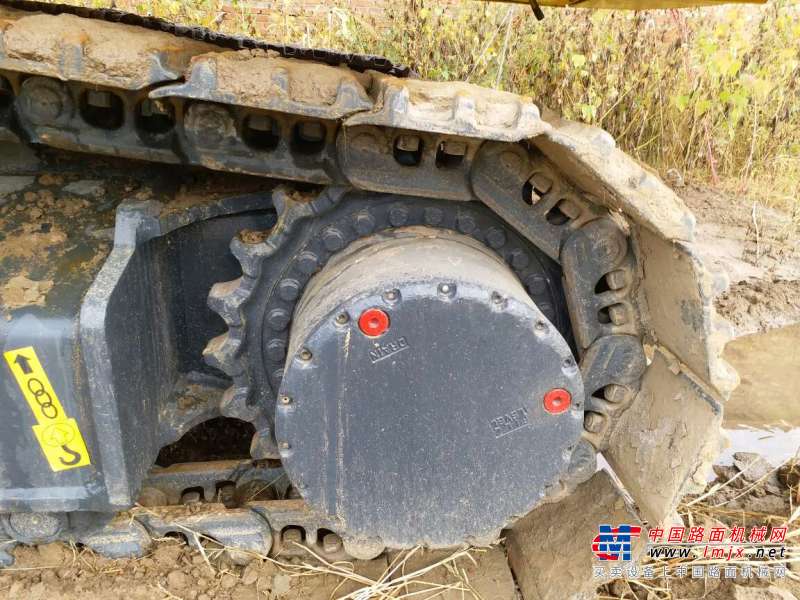 天津出售转让二手3000小时2014年中联重科ZE330E挖掘机