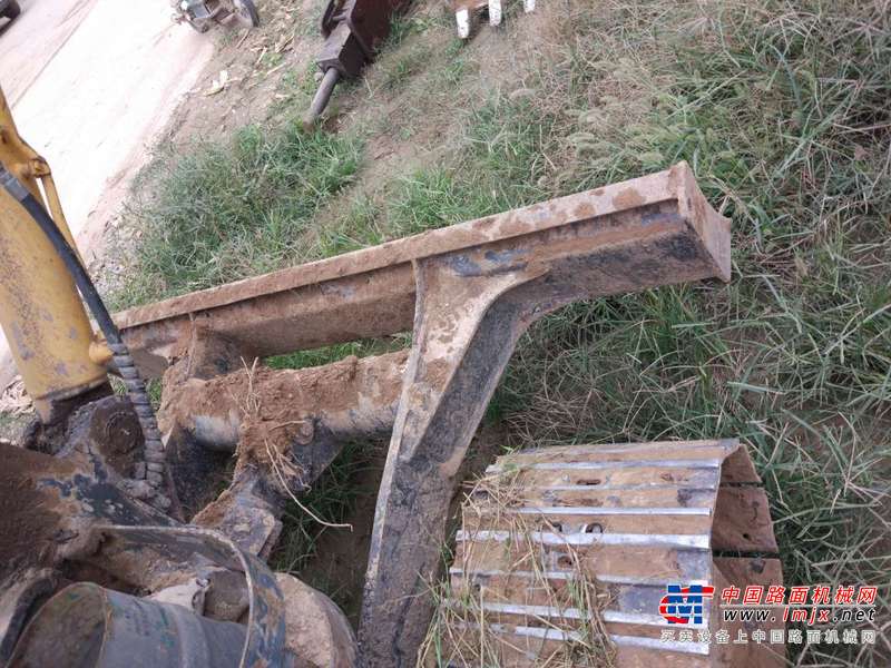 山东出售转让二手6000小时2012年柳工CLG906C挖掘机