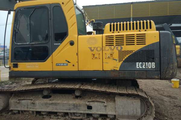 陕西出售转让二手6000小时2010年沃尔沃EC210B挖掘机