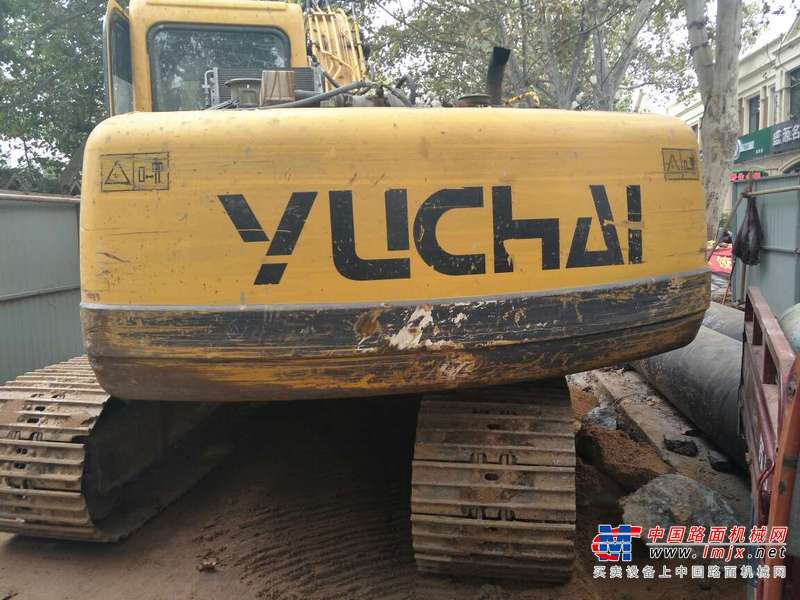 山东出售转让二手9000小时2010年玉柴YC135挖掘机