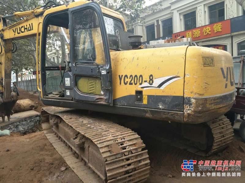 山东出售转让二手9000小时2010年玉柴YC135挖掘机