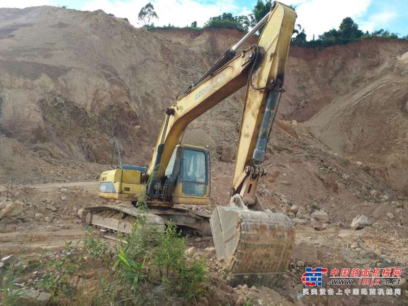 云南出售转让二手4526小时2011年中联重科ZE230E挖掘机
