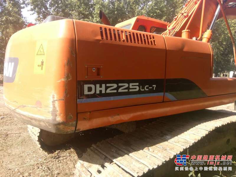 辽宁出售转让二手7700小时2010年斗山DH225挖掘机