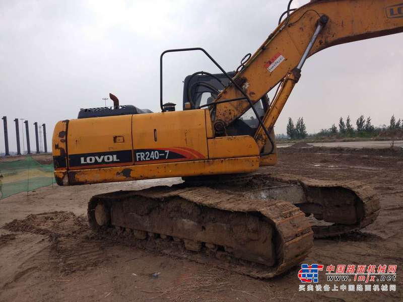 山东出售转让二手9600小时2011年福田雷沃FR220挖掘机