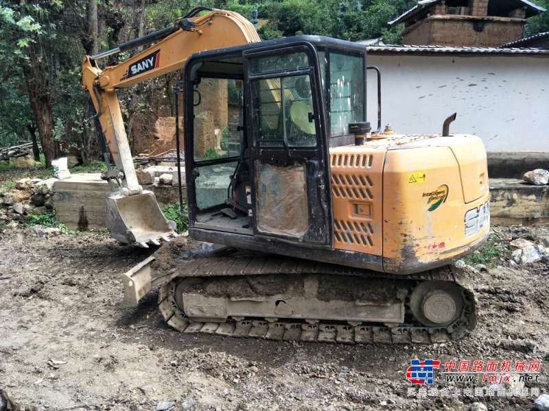 云南出售转让二手5000小时2014年三一重工SY75C挖掘机