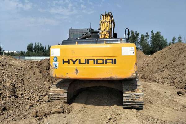 山西出售转让二手7000小时2011年现代R225LC挖掘机