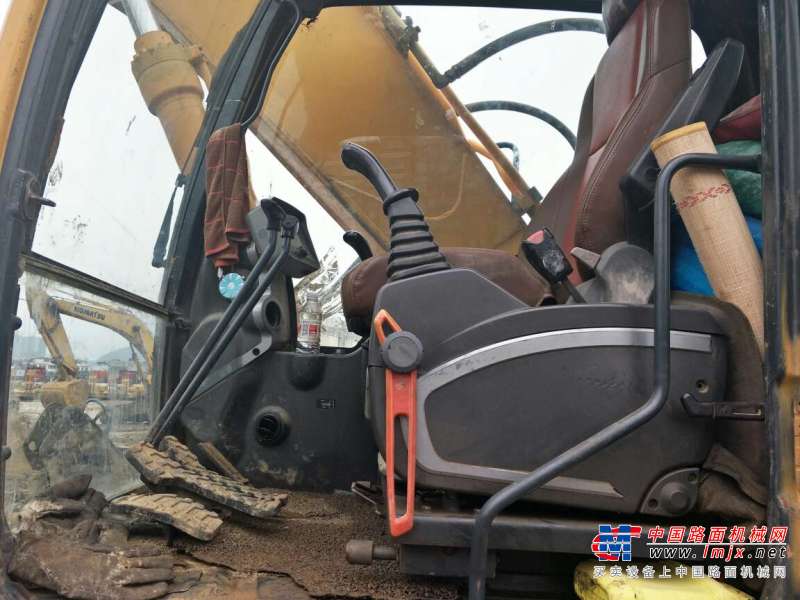 贵州出售转让二手8000小时2010年现代R225LC挖掘机