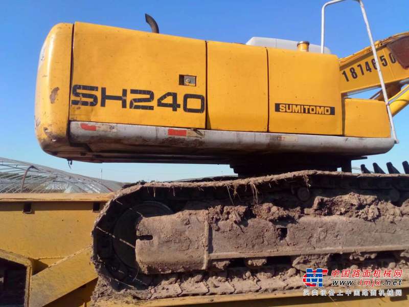 黑龙江出售转让二手13000小时2003年住友SH200A2挖掘机