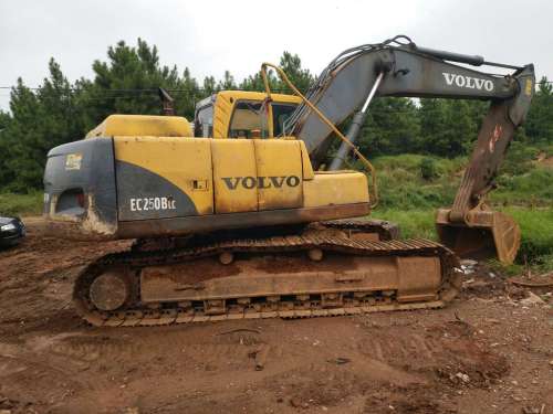 江西出售转让二手12000小时2008年沃尔沃EC210B挖掘机